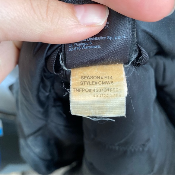 The North Face Black Puffer Jacket - Picture 14 of 14